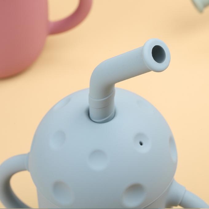 2021新しい設計有機性きのこの定形幼児SippyはBPAのわらが付いている自由な赤ん坊の訓練のシリコーンのコップをすくう