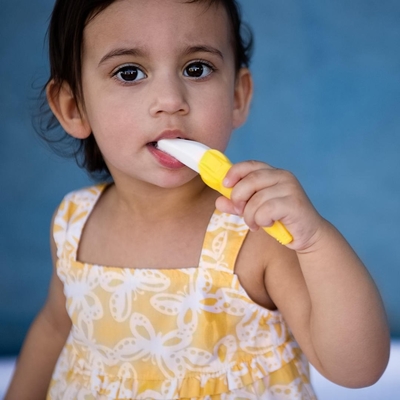 Adorable Molding In One Flexible Silicone Teether Toys For Baby Shower